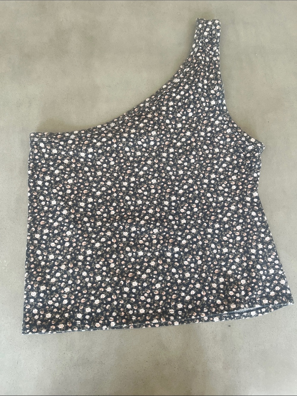 American Eagle Scoop Neck Tank with Floral Black Trim — Cream & Black
